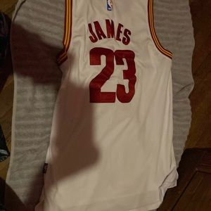 Cavaliers jersey